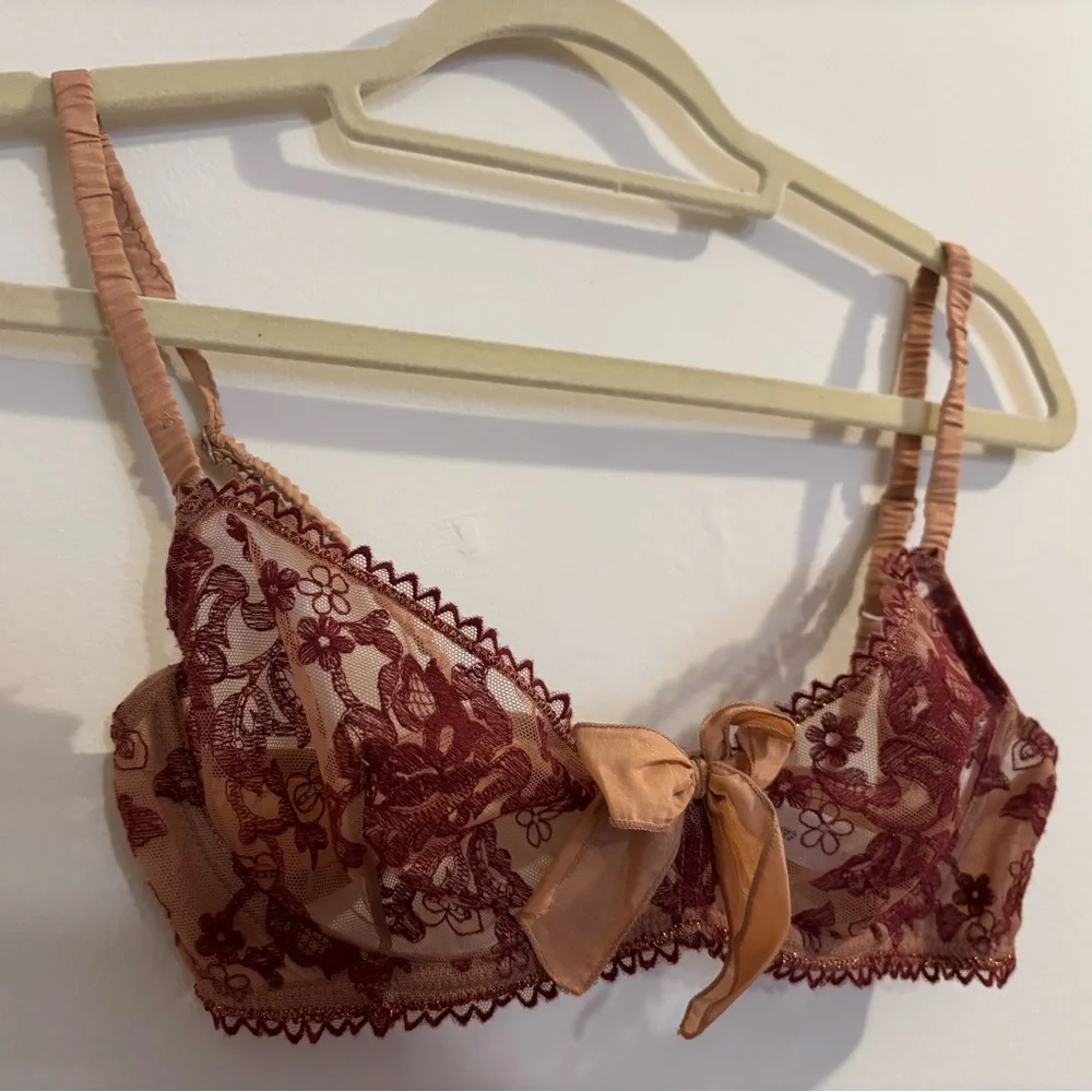 Etam Paris Lace Underwire Bra 34C Burgundy Tan Sheer Embroidered Bow